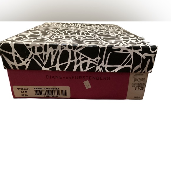 DVF strappy heeled sandal 8.5 - Picture 6 of 7